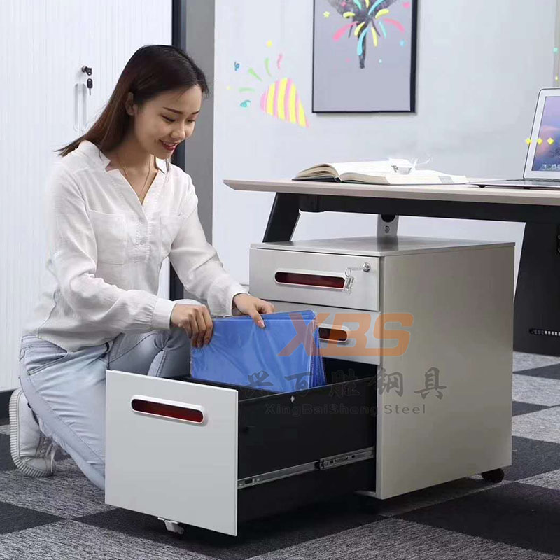 深圳産(chǎn)品展示廠家,活動櫃上架  顔色尺寸均可(kě)訂做